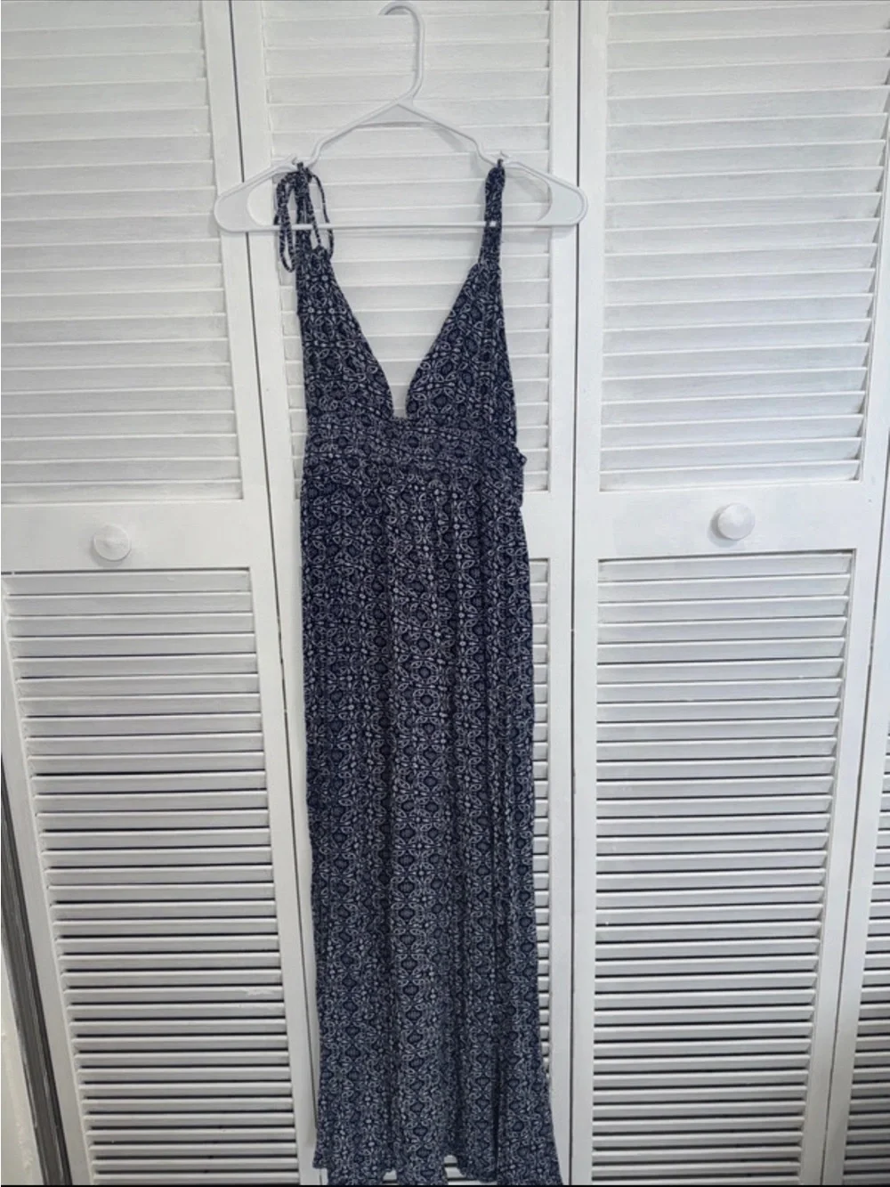 Lulu's Navy Printed Tie-Shoulder Maxi Dress
